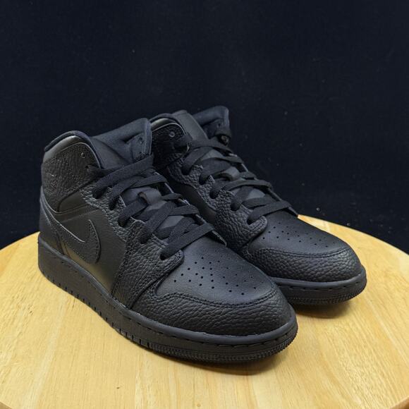 Nike Air Jordan 1 Mid Black GS 5.5Y / Wmns 7 554725-091 Brand New Sneakers - Picture 4 of 10